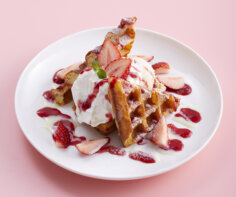 ヨコハマ ストロベリー フェスティバルの画像