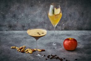 【ヒルトン横浜】エスプレッソとりんごの魅力が光る『冬のシーズナルカクテル』をBar & Lounge Melodyにて提供！の画像