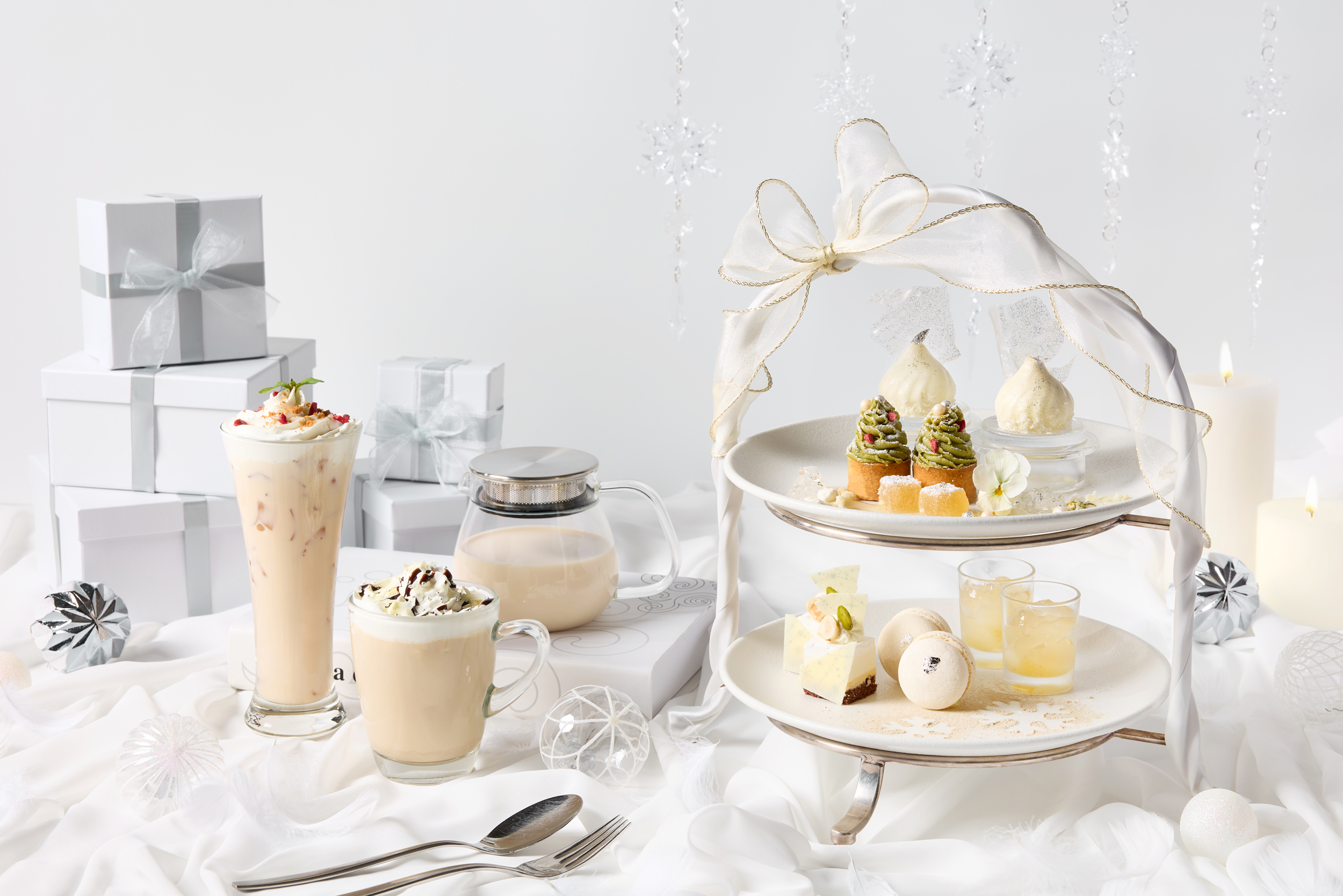 【アニヴェルセルカフェ みなとみらい横浜】　White Christmas Sweets Collection