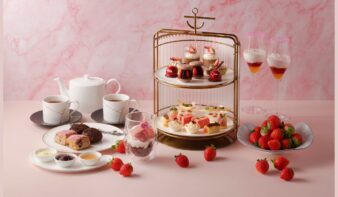 いちごとチョコがとろけ合う。恋するいちごアフタヌーンティー with リンツチョコレート 12/26(金)よりの画像