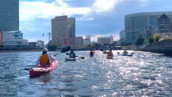 海から楽しむみなとみらい 日本丸シーカヤック教室の画像