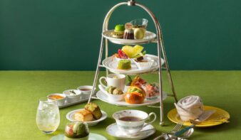 みなとみらいで楽しむ新緑×抹茶の贅沢時間　「足柄抹茶」を使用したアフタヌーンティーが5/1(金)登場の画像