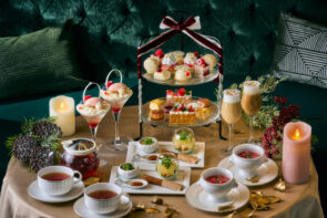 赤い果実とホワイトチョコの冬アフタヌーンティー11/1(日)～1/3(日)の画像